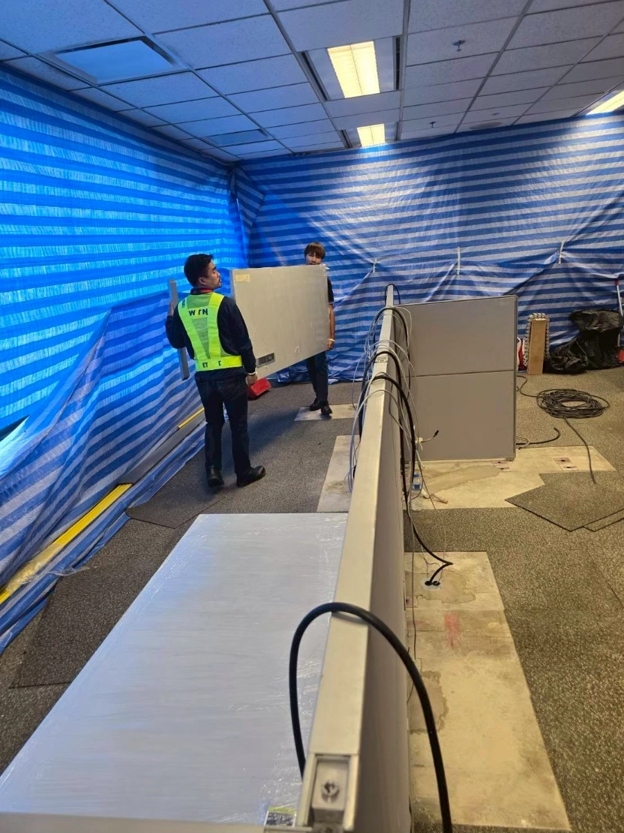 ผลงานการรื้อถอดขนย้ายประกอบติดตั้งเฟอร์นิเจอร์โต๊ะทำงาน